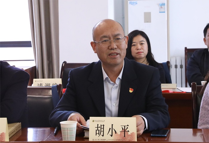 183c834b5a834fa698841636ad20a623.jpg 经理胡小平讲话.jpg